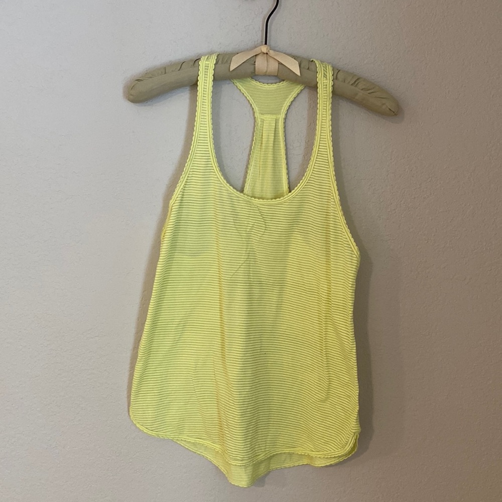 Lululemon tank top